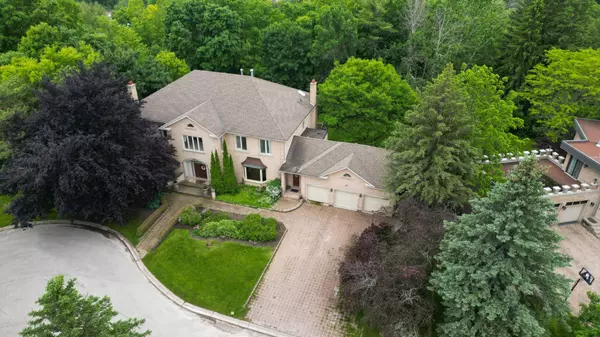 Richmond Hill, ON L4C 8C9,12 Moodie DR