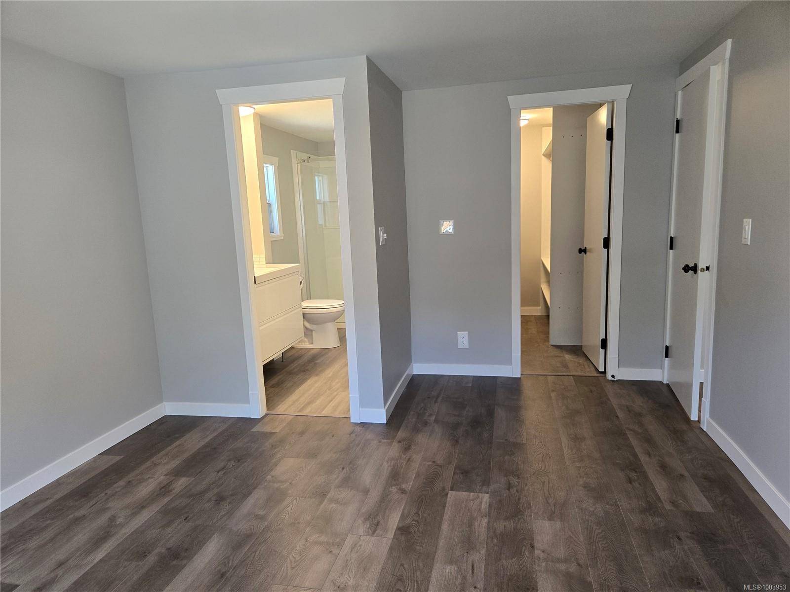 Parksville, BC V9P 2T3,833 William St