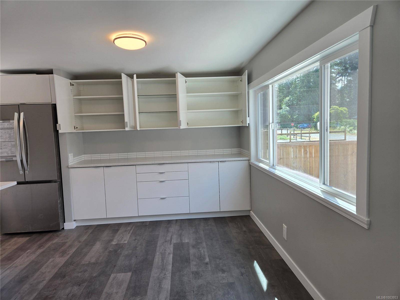 Parksville, BC V9P 2T3,833 William St