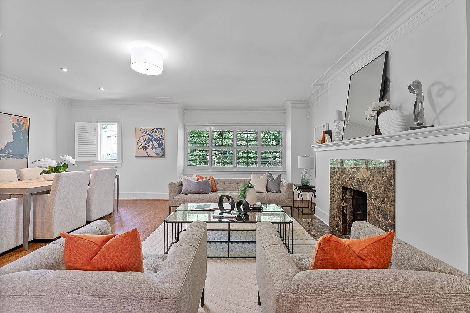 Toronto C02, ON M4V 1H8,9 Clarendon AVE #A