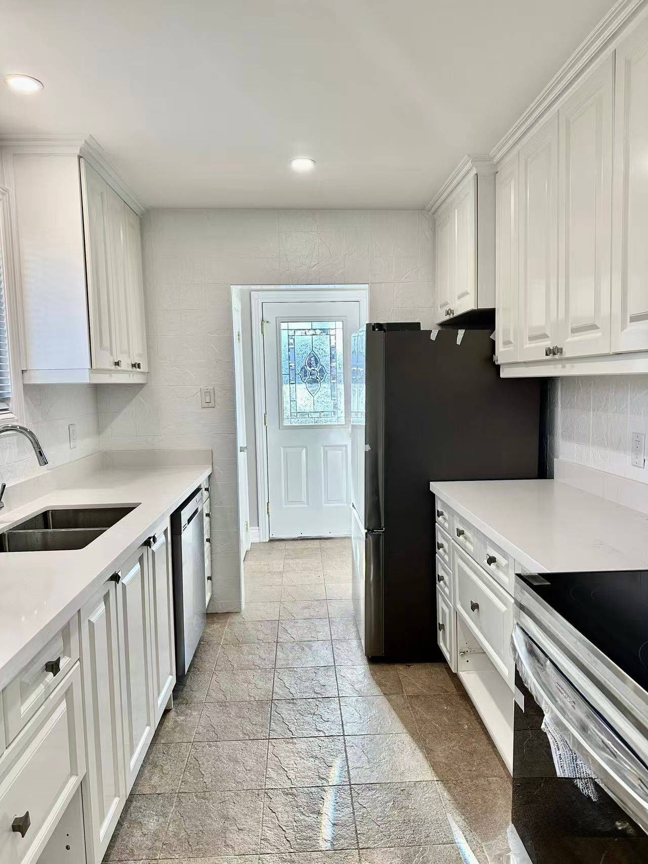Mississauga, ON L5K 1X5,2421 Speyside DR