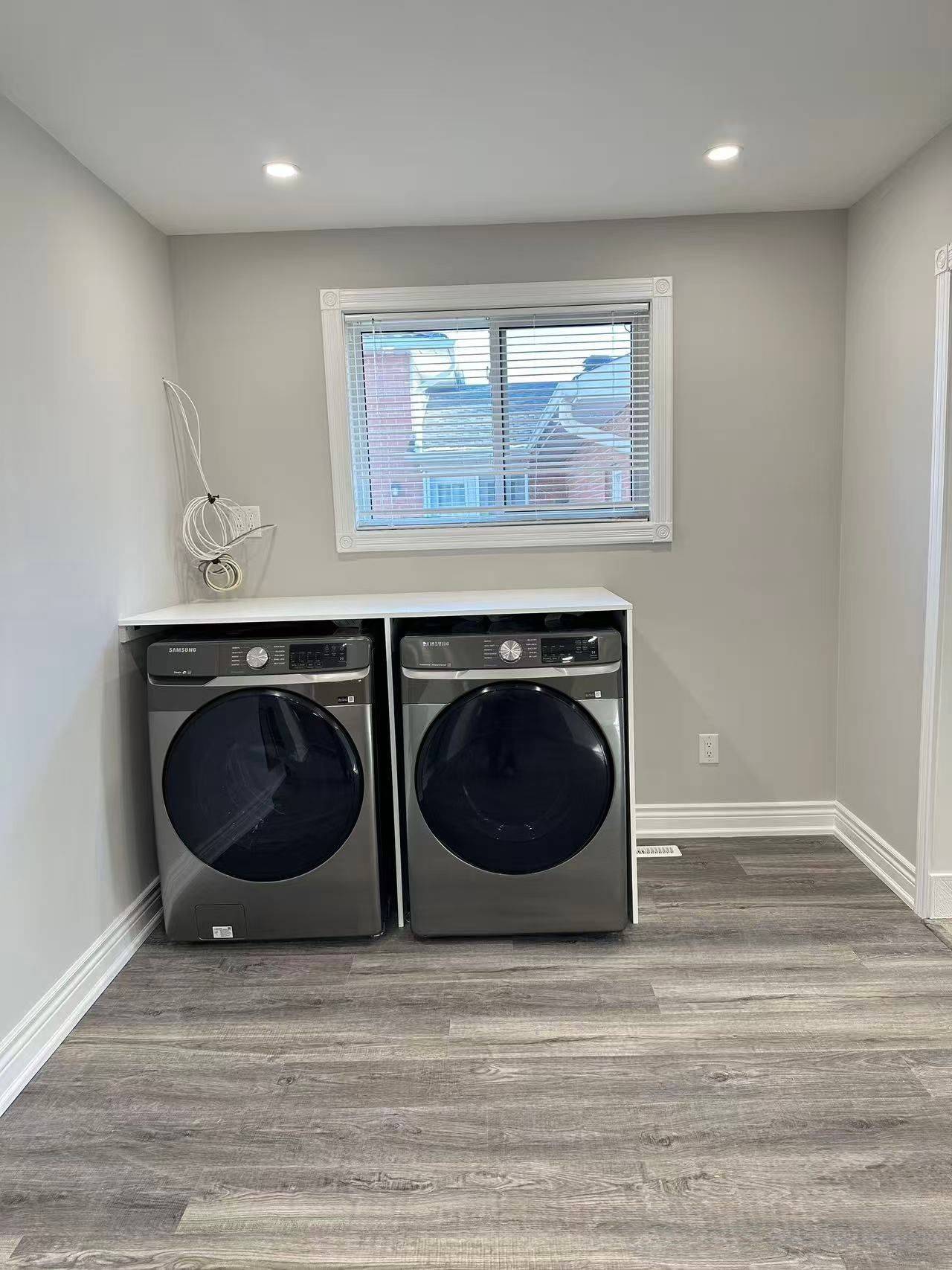 Mississauga, ON L5K 1X5,2421 Speyside DR