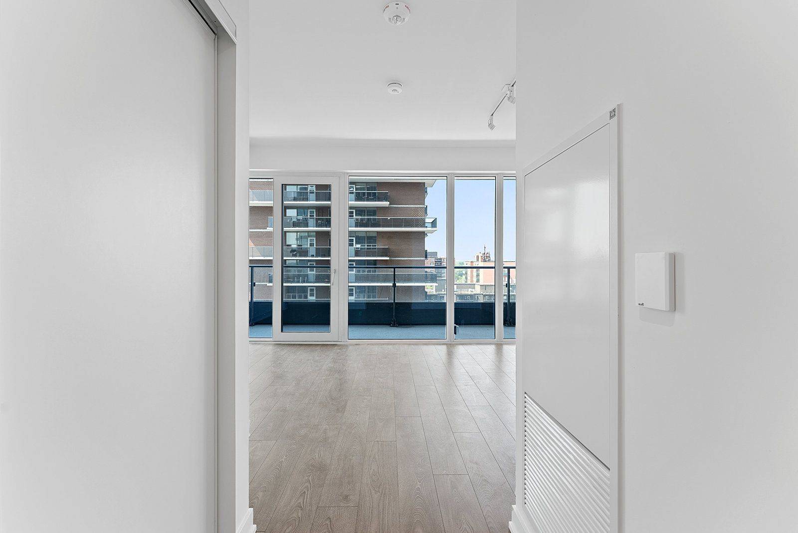 Mississauga, ON L5G 0E1,28 Ann ST #1009