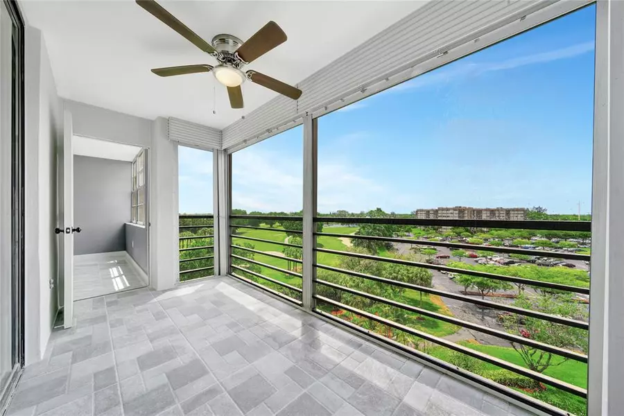 1100 Saint Charles Pl #708, Pembroke Pines, FL 33026