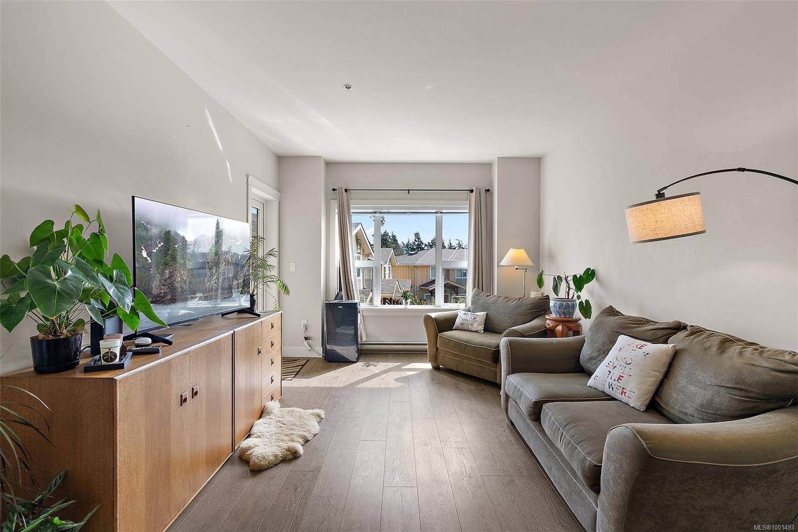 View Royal, BC V9B 6L9,1900 Watkiss Way #210