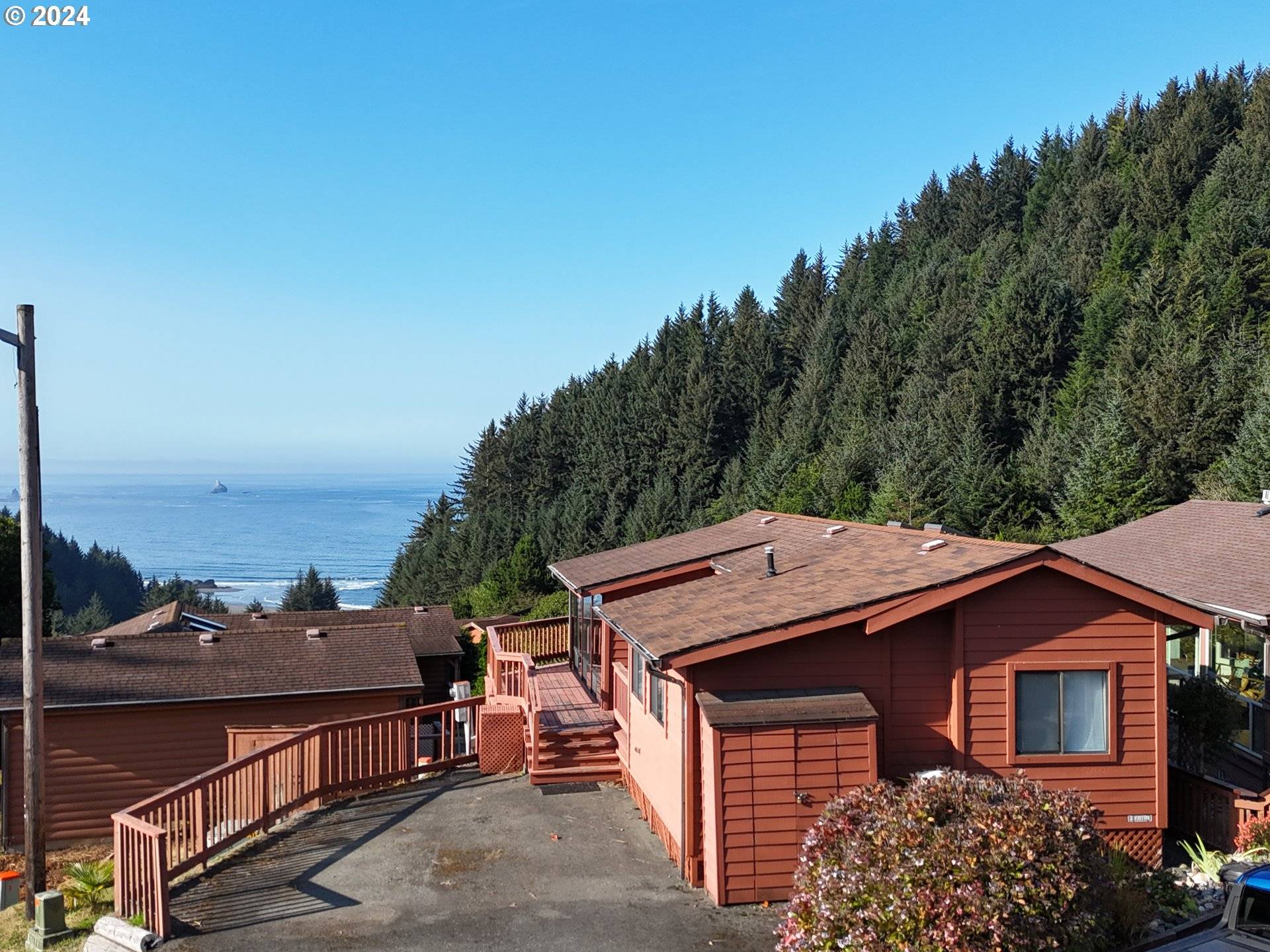 19921 WHALESHEAD RD #I-6, Brookings, OR 97415