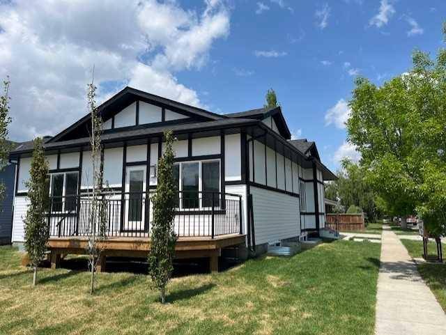 High River, AB T1V 1C1,902 Macleod TRL Southwest
