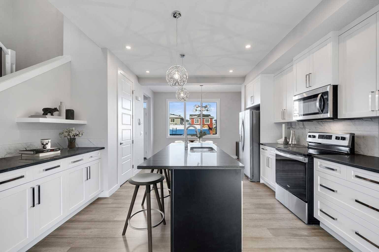 Calgary, AB T3L 0K4,148 Crimson Ridge PL NW