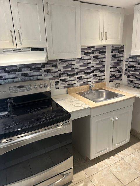 Toronto E07, ON M1T 3G5,2221 Kennedy RD #Lower