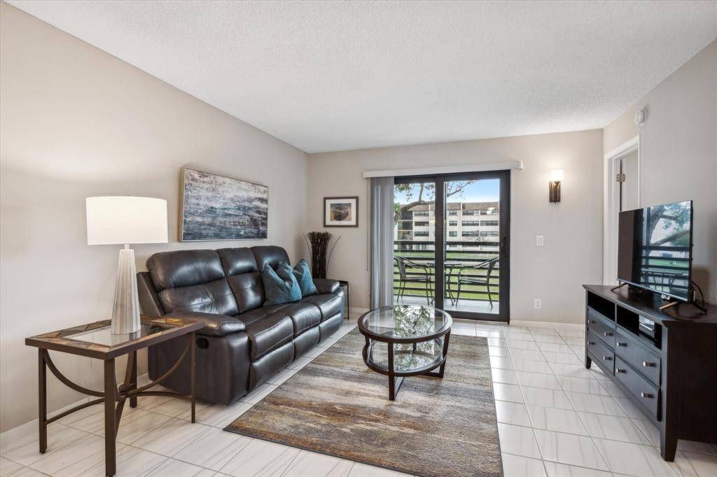 Sunrise, FL 33322,2748 NW 104th Ave #207