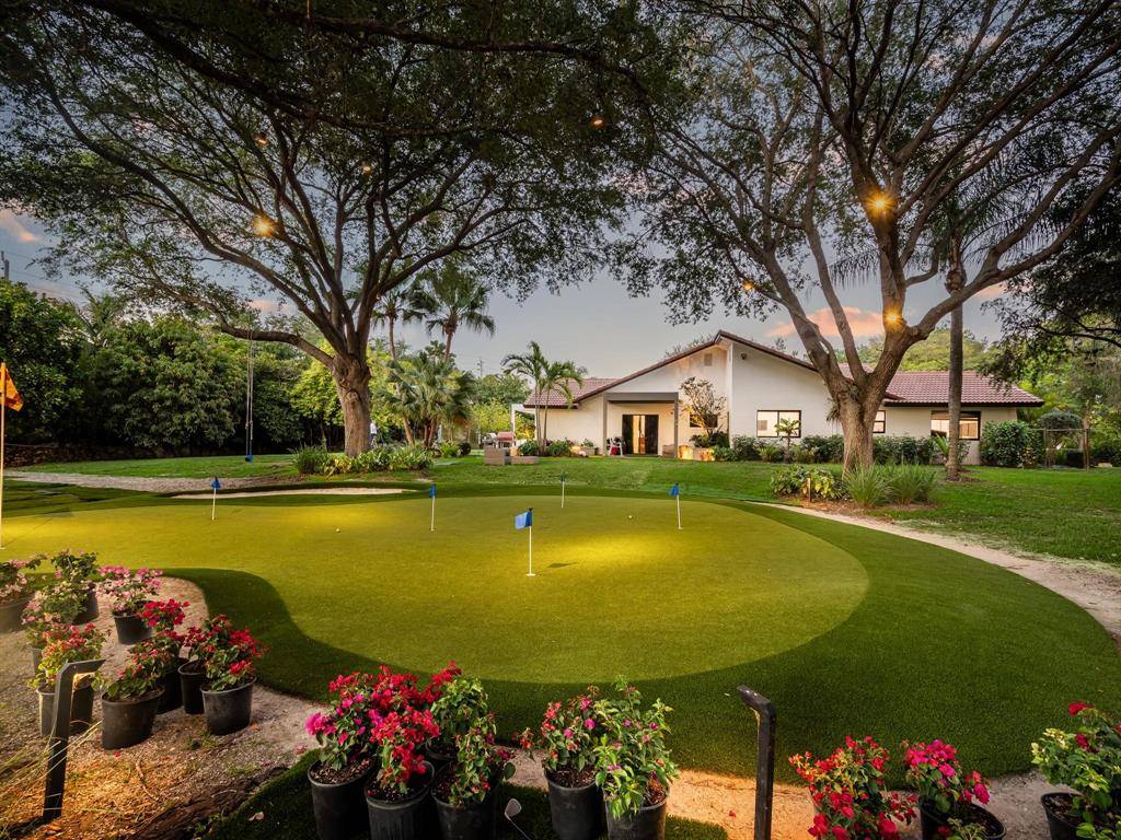 Southwest Ranches, FL 33331,17451 SW 46th St
