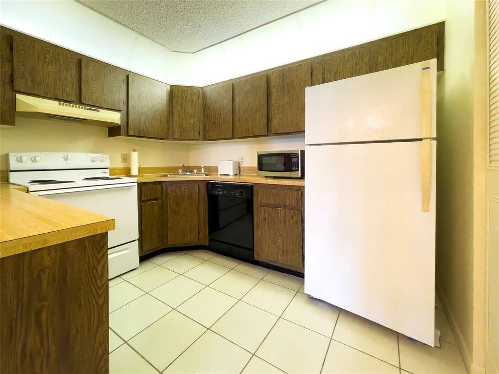 Greenacres, FL 33463,[StreetName,UnitNumber,StreetNumber,StreetDirPrefix]