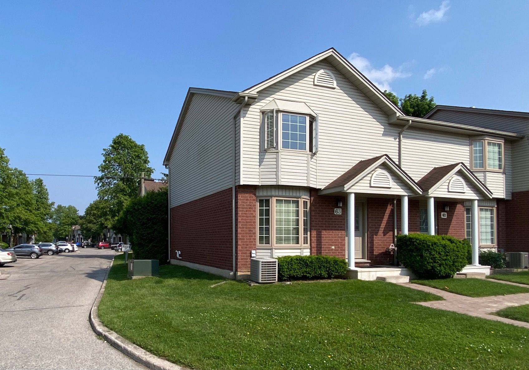 London North, ON N6G 4Z9,70 CHAPMAN CT #63