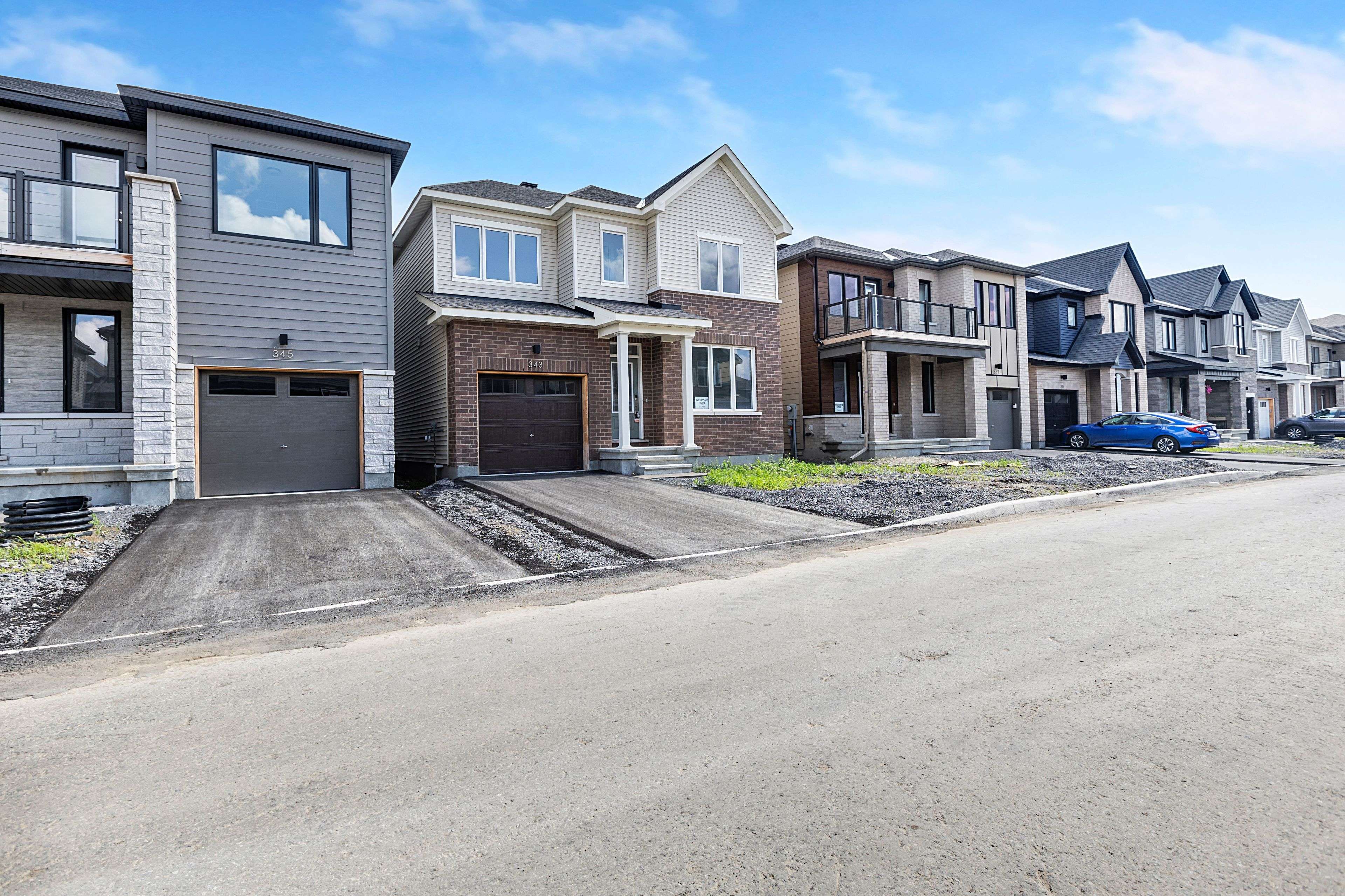 Barrhaven, ON K2J 7L9,343 Peninsula RD