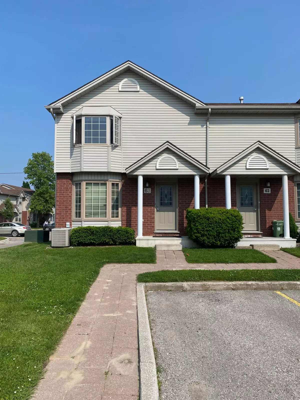 London North, ON N6G 4Z9,70 CHAPMAN CT #63