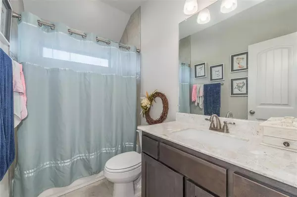Saginaw, TX 76179,717 Seabourne Drive