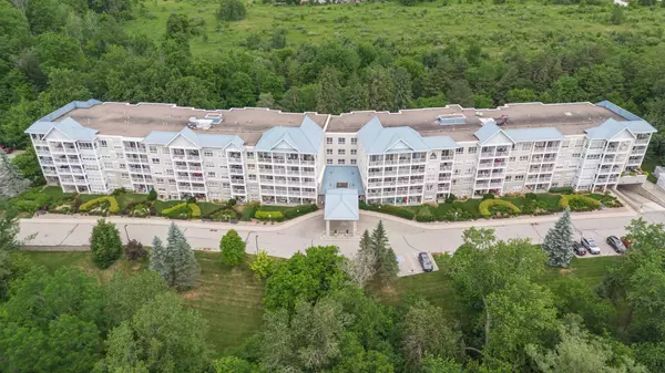 900 Bogart Mill TRL #119, Newmarket, ON L3Y 8V5
