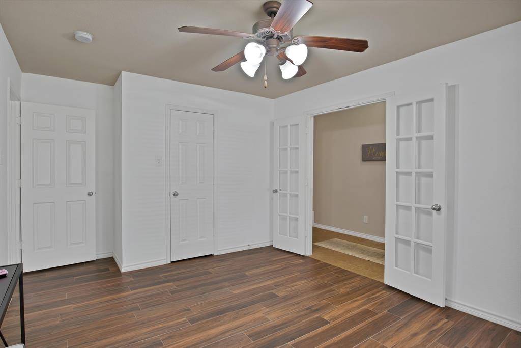 Burleson, TX 76028,1116 Linden Drive