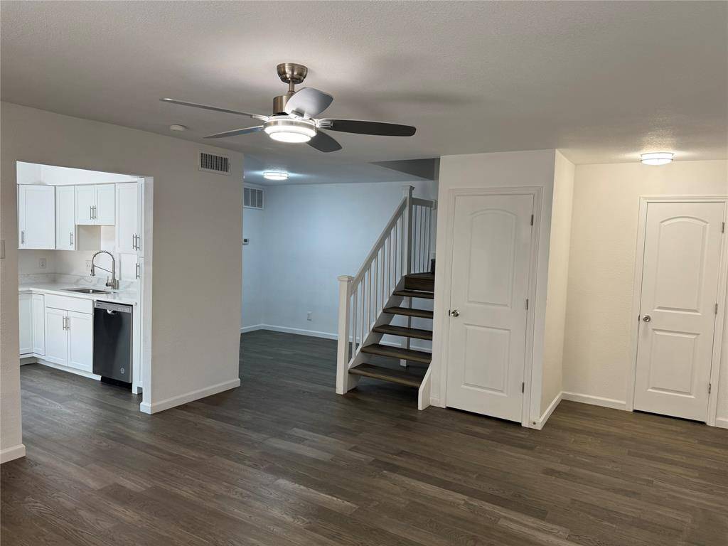 Farmers Branch, TX 75234,14800 Enterprise Drive #17B