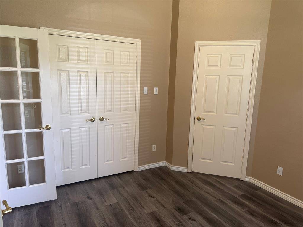 Plano, TX 75025,9200 Fairwood Court