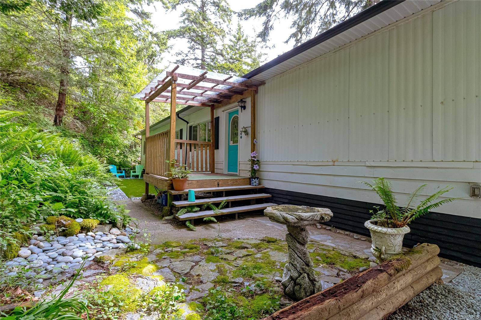 Sooke, BC V9Z 0N3,7142 Grant Rd #17