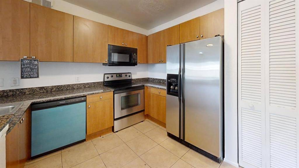 [StreetName, UnitNumber, StreetNumber, StreetDirPrefix], Delray Beach, FL 33445