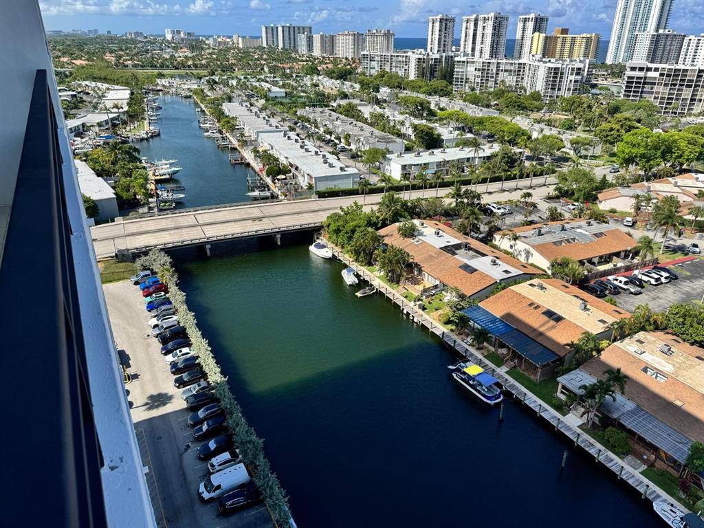 Hallandale Beach, FL 33009,2500 Parkview Dr #1802