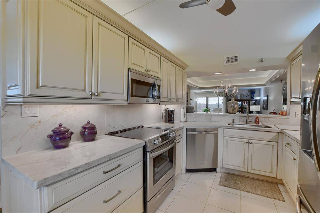 Boca Raton, FL 33428,[StreetName,UnitNumber,StreetNumber,StreetDirPrefix]