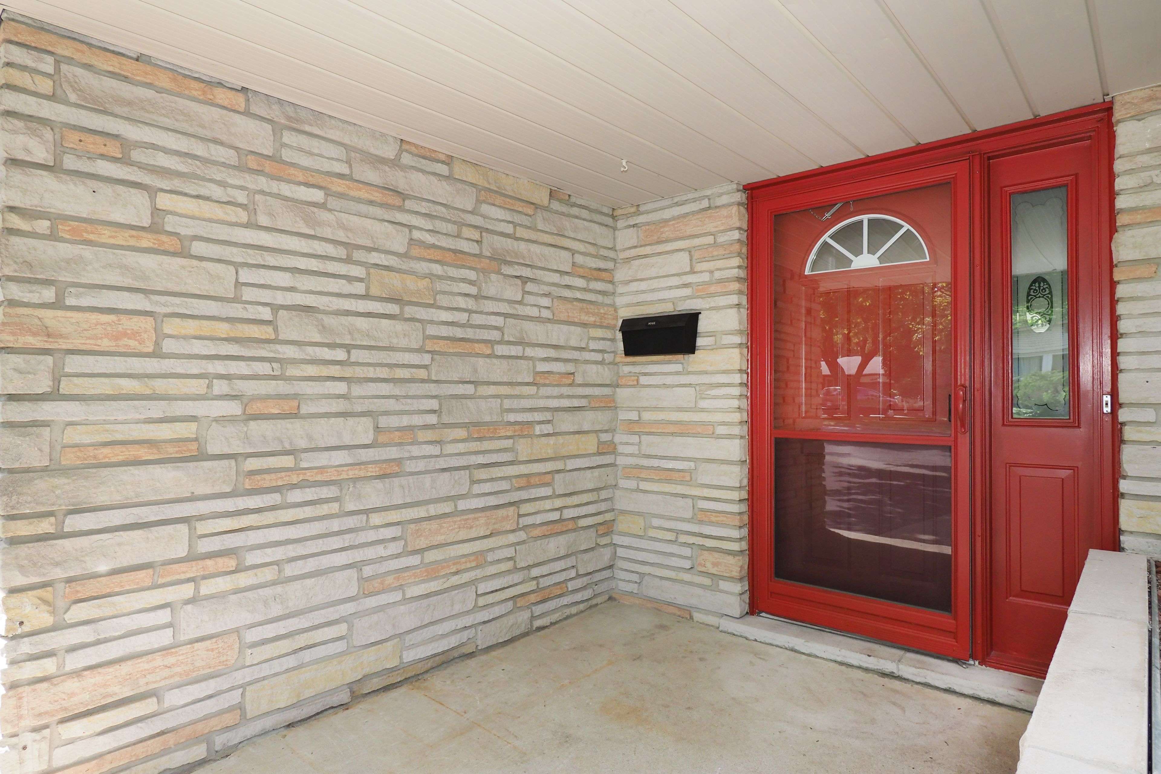 Guelph, ON N1H 6T3,97 Marksam RD
