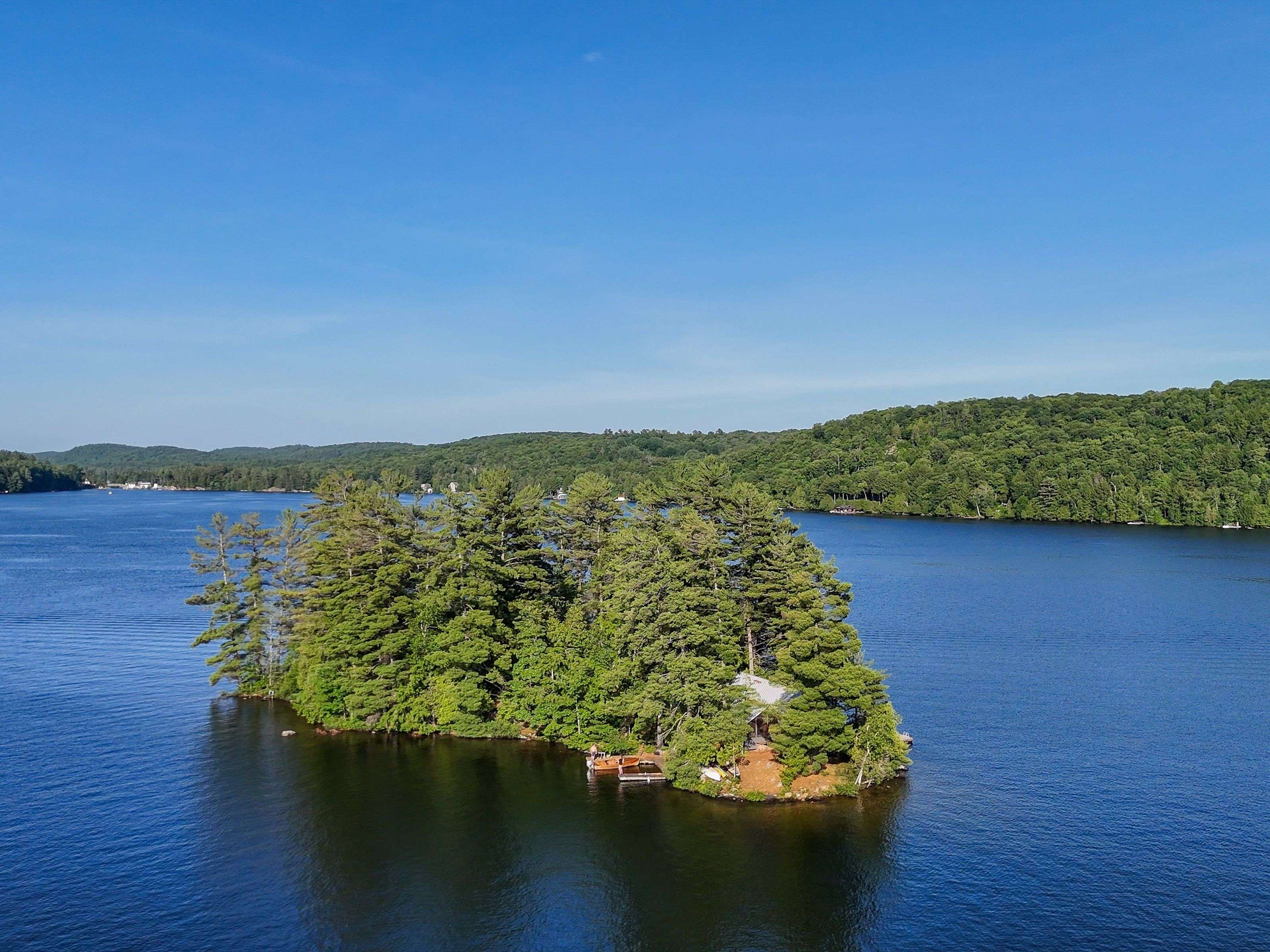 Lake Of Bays, ON P0B 1A0,2 Harper IS