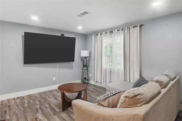 Mesquite, TX 75150,4507 Hyde Park Drive