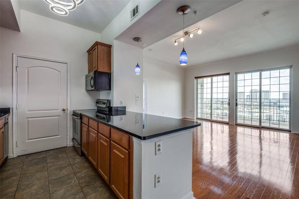 Dallas, TX 75219,3225 Turtle Creek Boulevard #2104