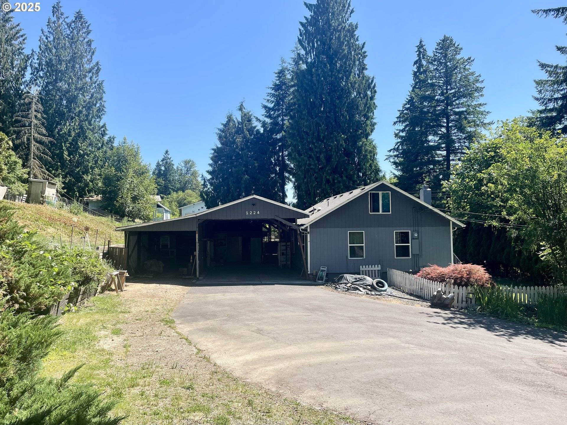 Longview, WA 98632,1224 COAL CREEK RD