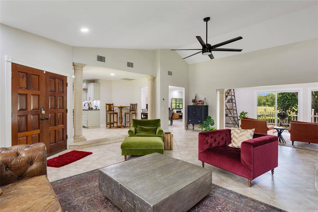 Vero Beach, FL 32968,[StreetName,UnitNumber,StreetNumber,StreetDirPrefix]