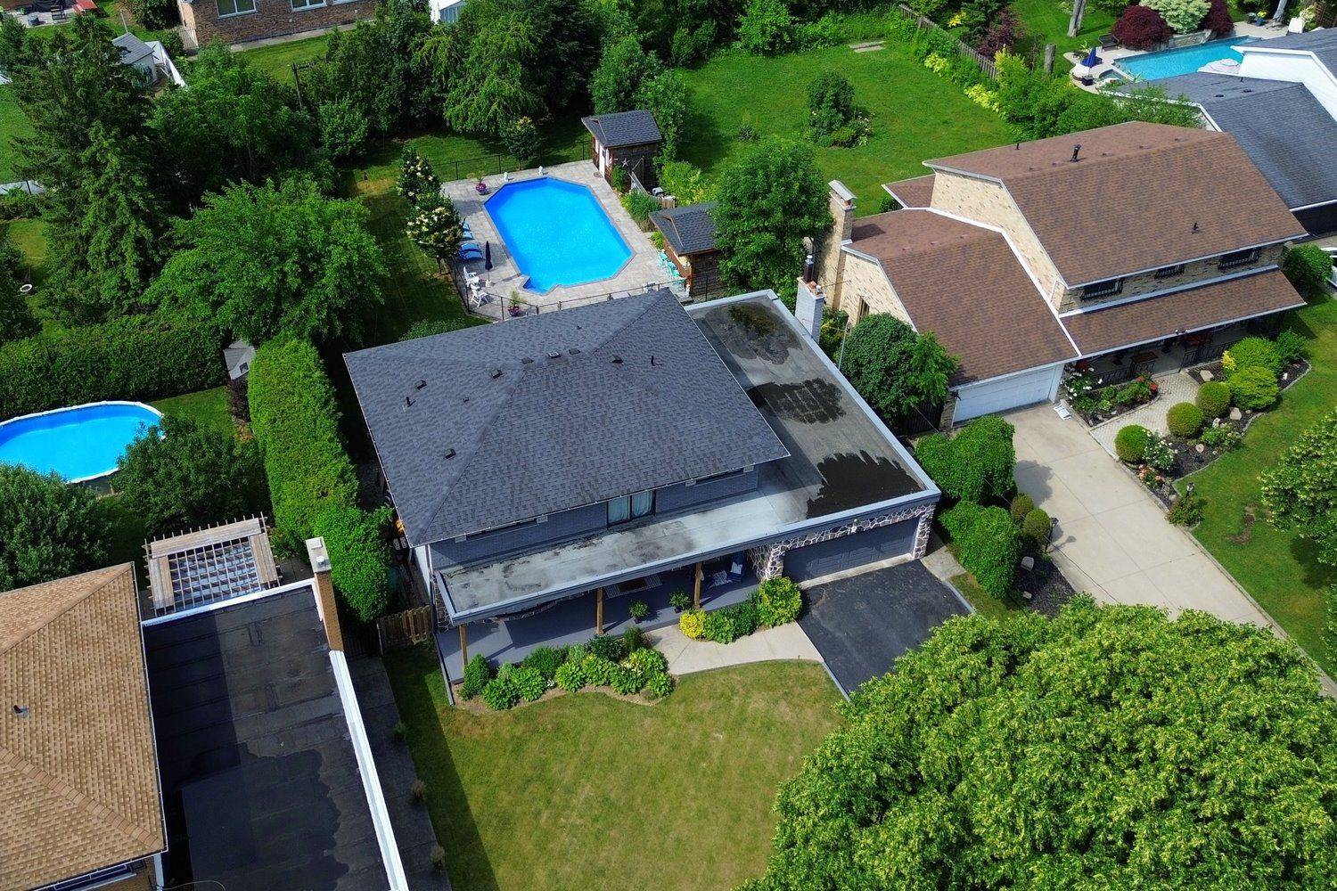 Hamilton, ON L8T 1C4,21 Woodside DR