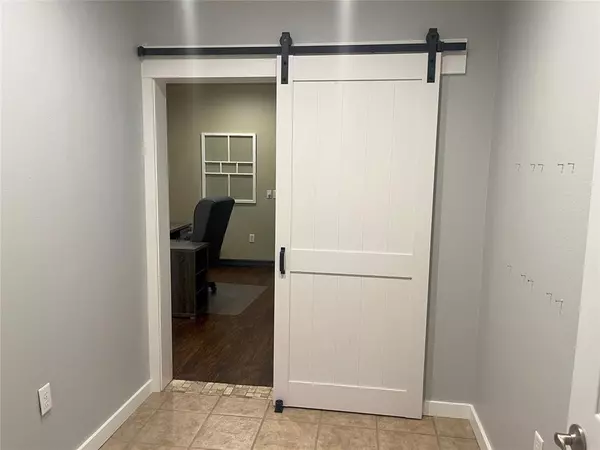 Tyler, TX 75703,1404 Rice Road #200, 300