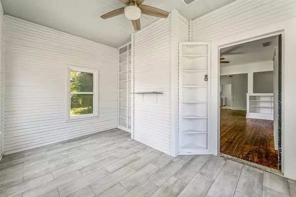 Stephenville, TX 76401,1143 W Jones Street