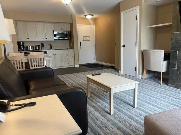 Huntsville, ON P1H 2E8,1235 Deerhurst DR #51/104