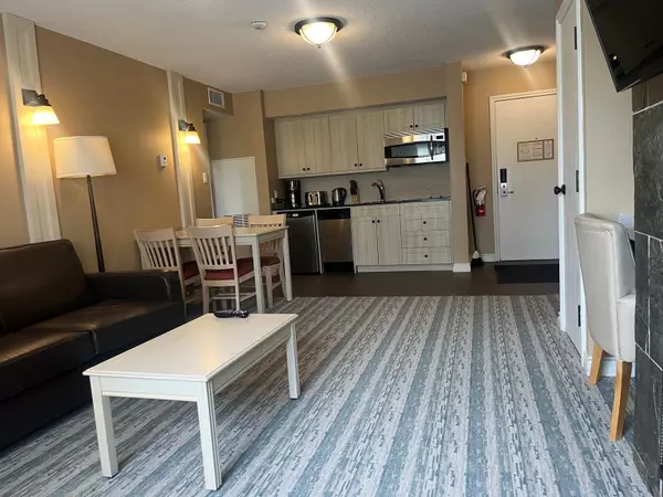 Huntsville, ON P1H 2E8,1235 Deerhurst DR #51/104