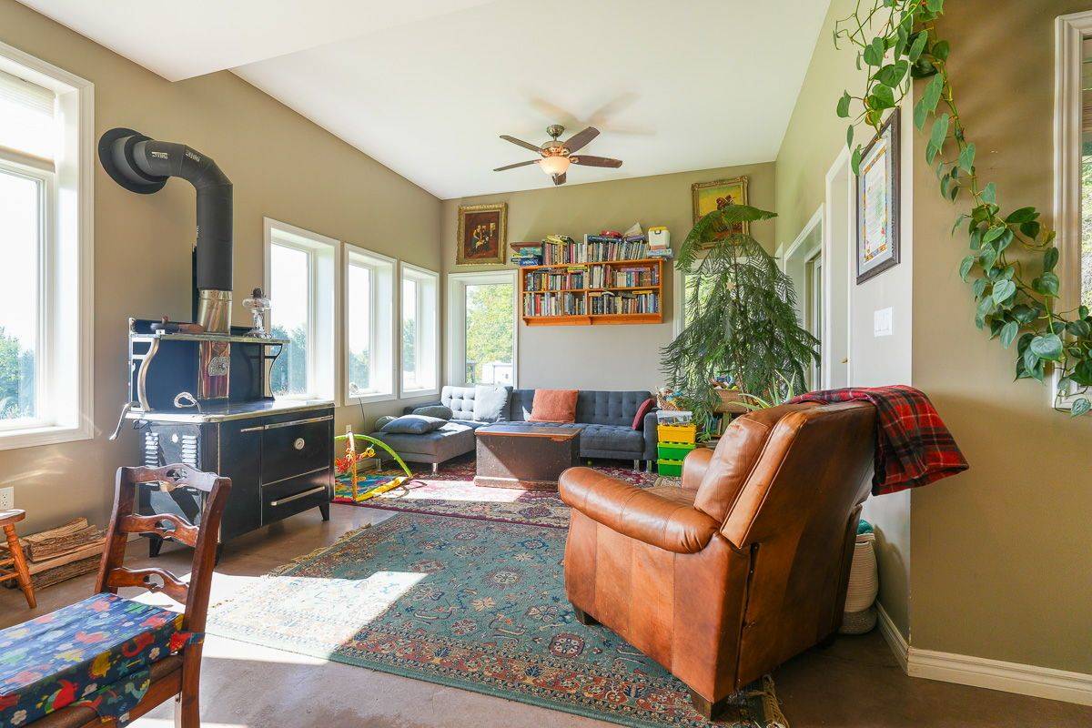 Chatsworth, ON N0H 1R0,251 Mill RD