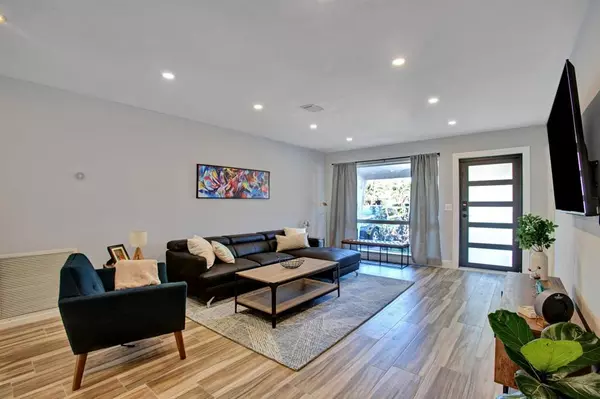 Hollywood, FL 33020,2632 Madison St