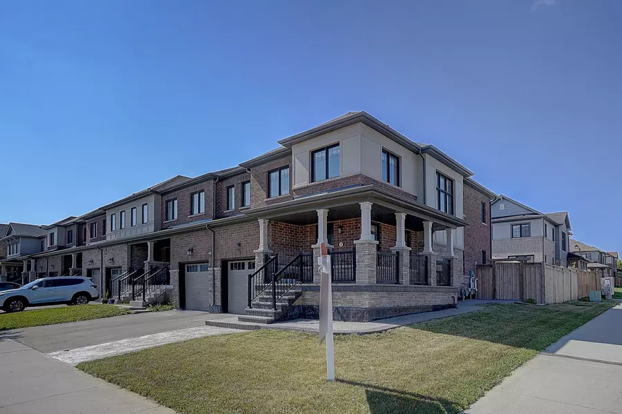 1 Prestwick ST, Hamilton, ON L8J 0K7