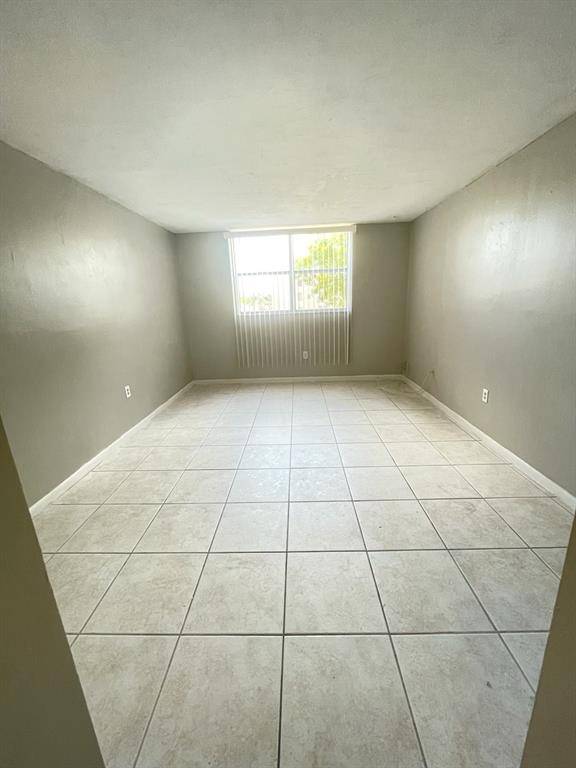 Lauderdale Lakes, FL 33311,[StreetName,UnitNumber,StreetNumber,StreetDirPrefix]