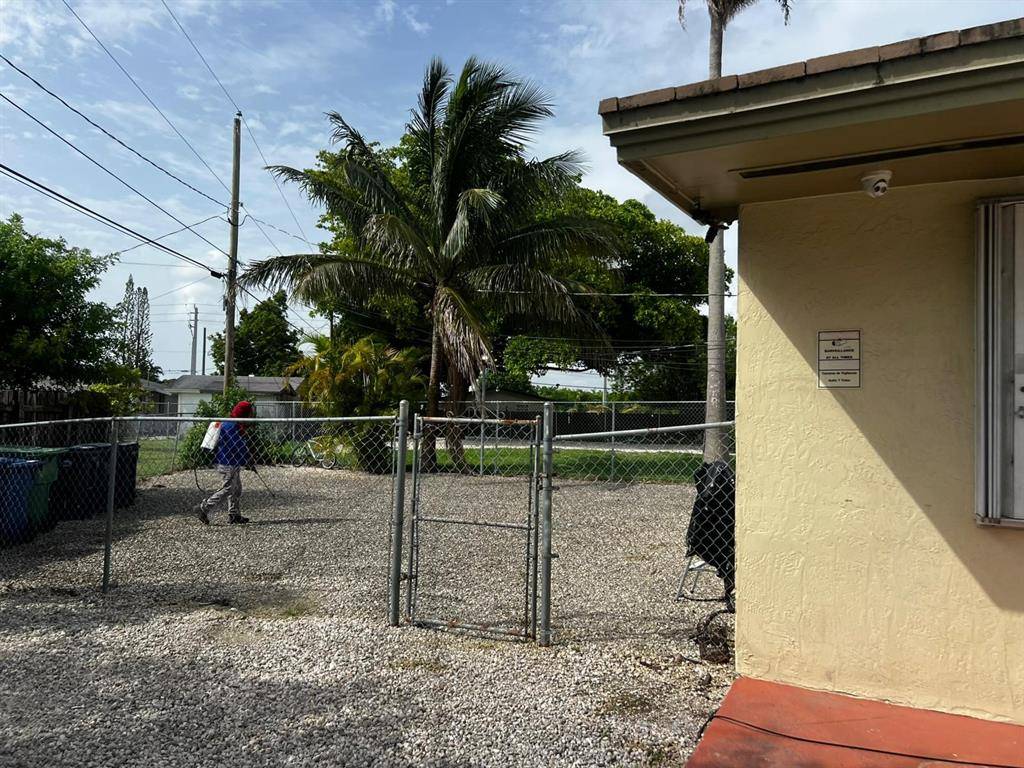 Miami, FL 33170,[StreetName,UnitNumber,StreetNumber,StreetDirPrefix]