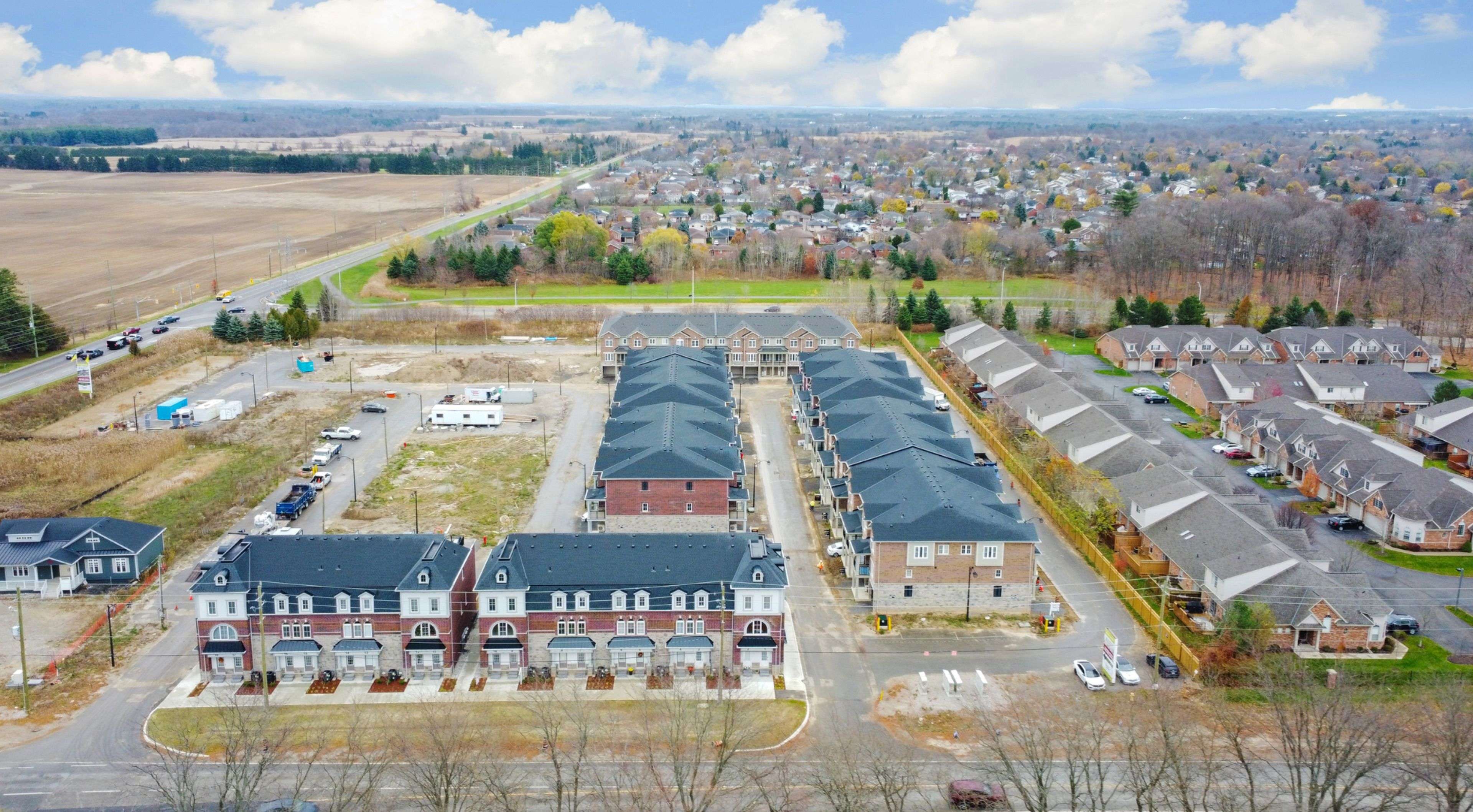 Brantford, ON N3R 0C2,677 Park RD N #124