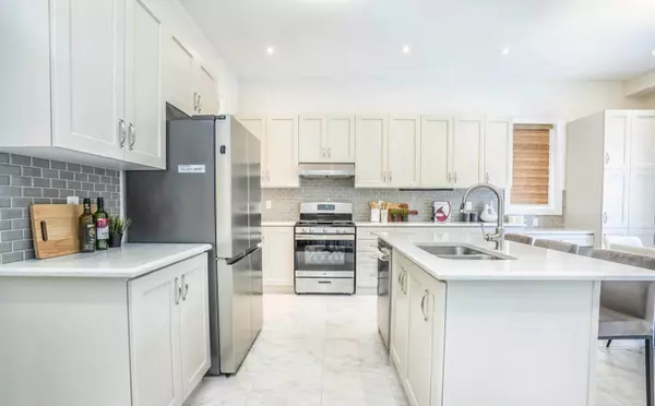 Whitchurch-stouffville, ON L4A 4X1,12 Carlinds CRES