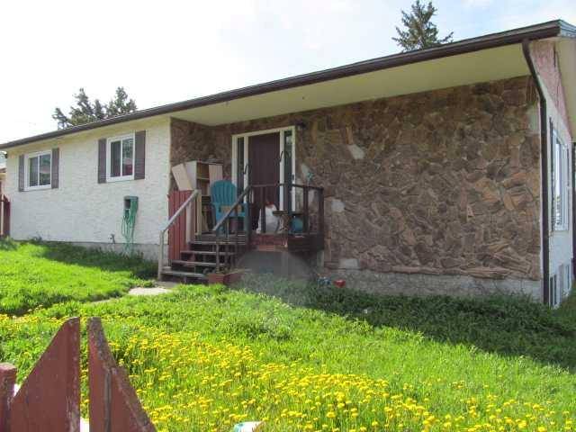 5037 52 ST, Rocky Mountain House, AB T4T1A5
