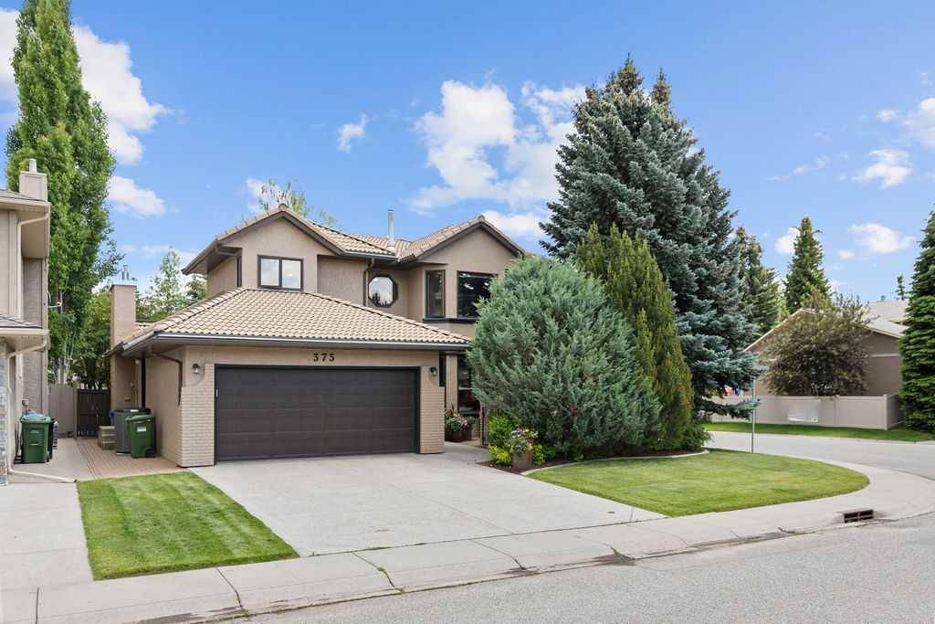 375 Woodbriar CIR SW, Calgary, AB T2W 5Z1