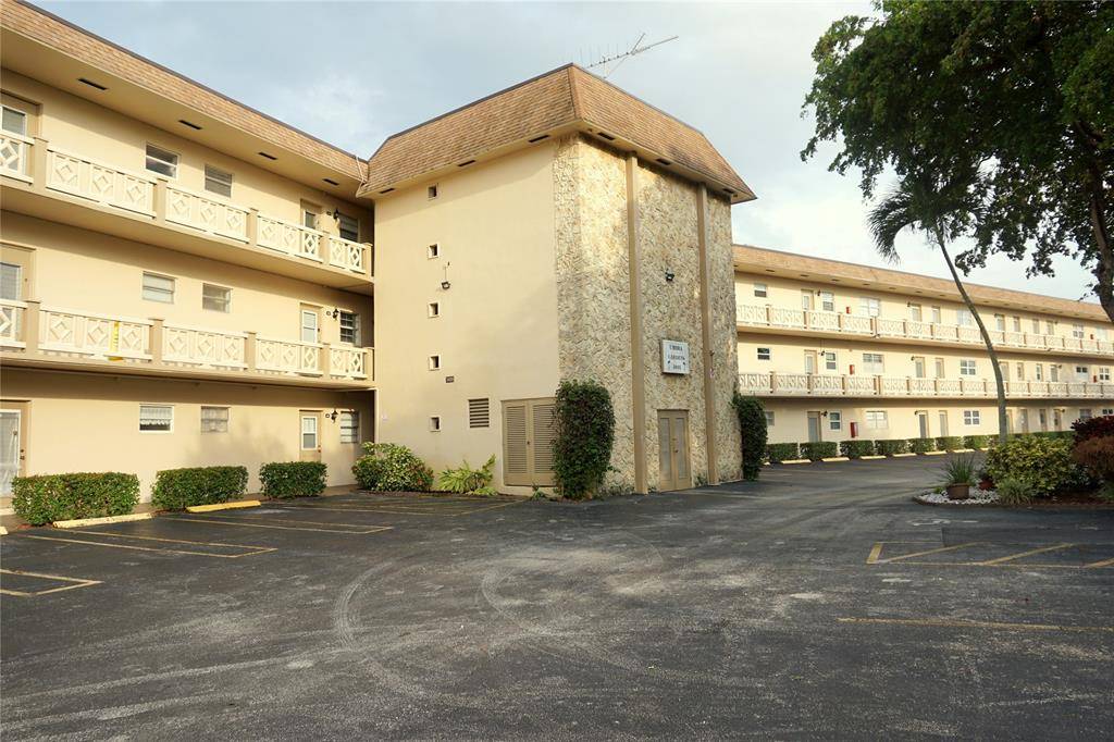 Lauderdale Lakes, FL 33319,3400 NW 48th Ave #502