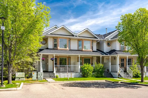 127 Martin Crossing CT NE, Calgary, AB T3J3P3